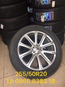 Lốp goodyear 255/50R20